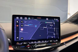 sininen CUPRA Tavascan 2026 kuva 15.