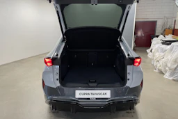 met. harmaa CUPRA Tavascan 2026 kuva 11.