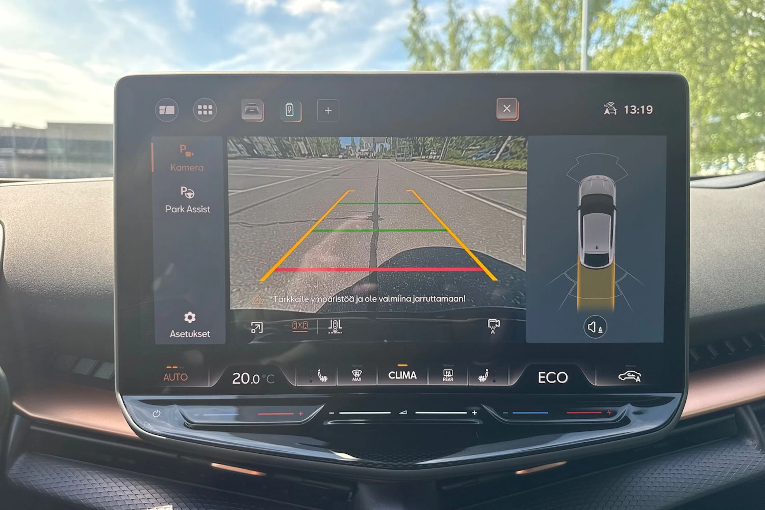 sininen CUPRA Tavascan 2026 kuva 16.