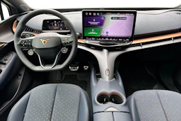 sininen CUPRA Tavascan 2026 kuva 7.
