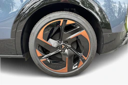 sininen CUPRA Tavascan 2026 kuva 9.