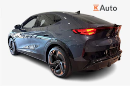 sininen CUPRA Tavascan 2026 kuva 2.