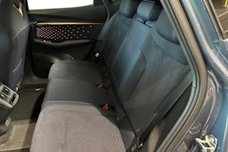 sininen CUPRA Tavascan 2026 kuva 8.