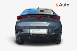 sininen CUPRA Tavascan 2026 kuva 3.