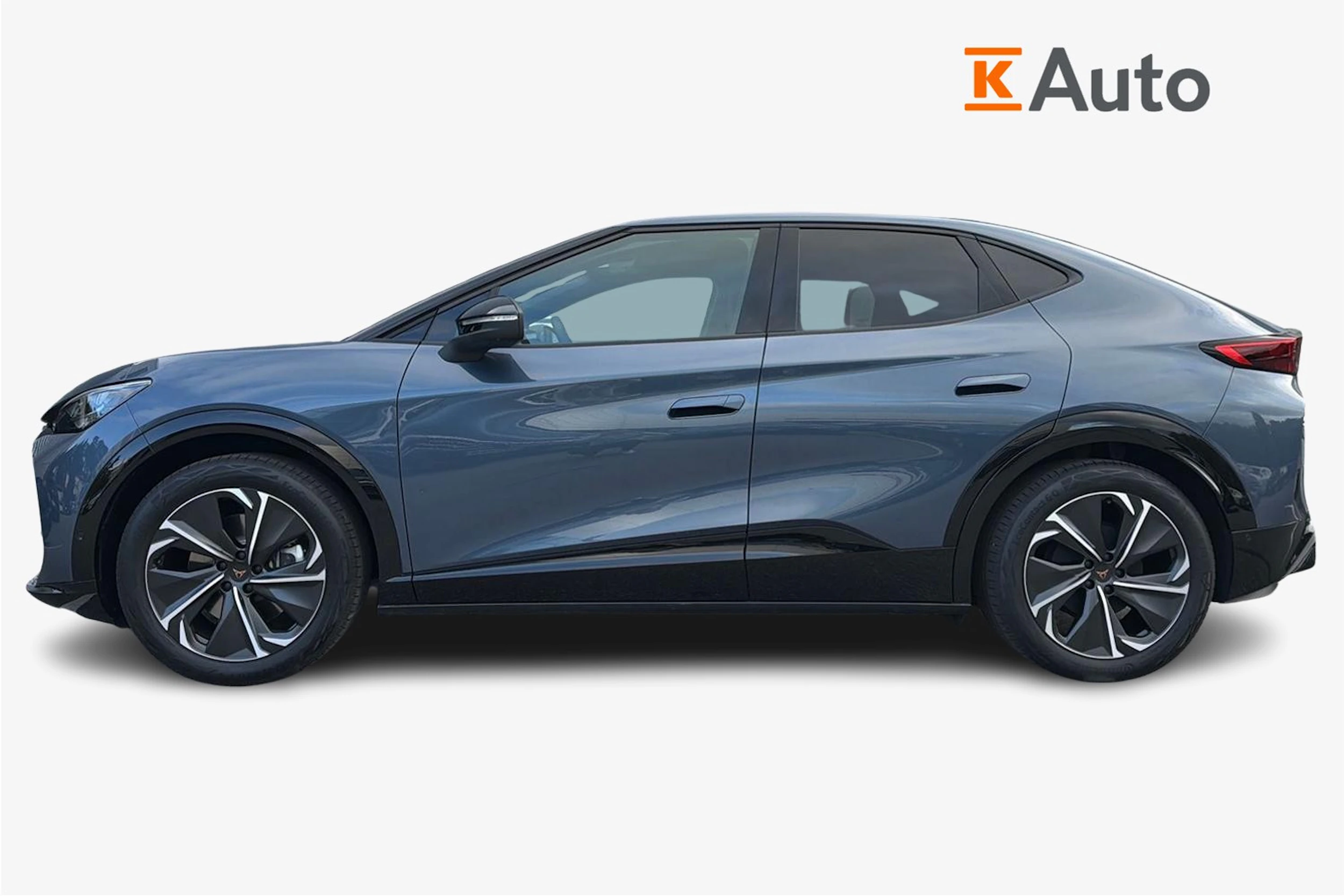sininen CUPRA Tavascan 2026 kuva 5.