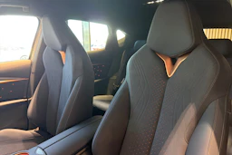 ruskea (beige) CUPRA Tavascan 2026 kuva 13.