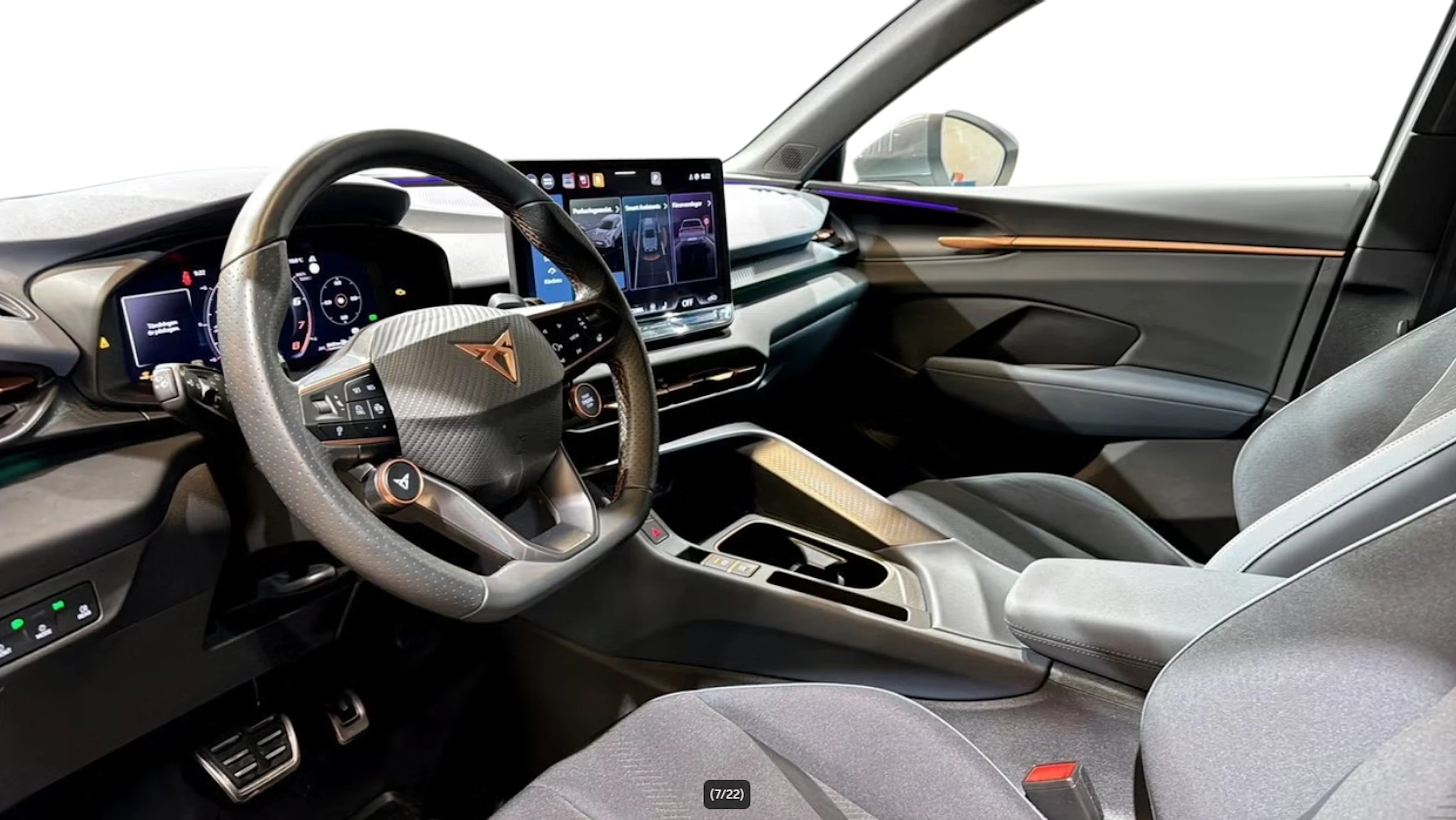 valkoinen CUPRA Terramar 2025 kuva 4.