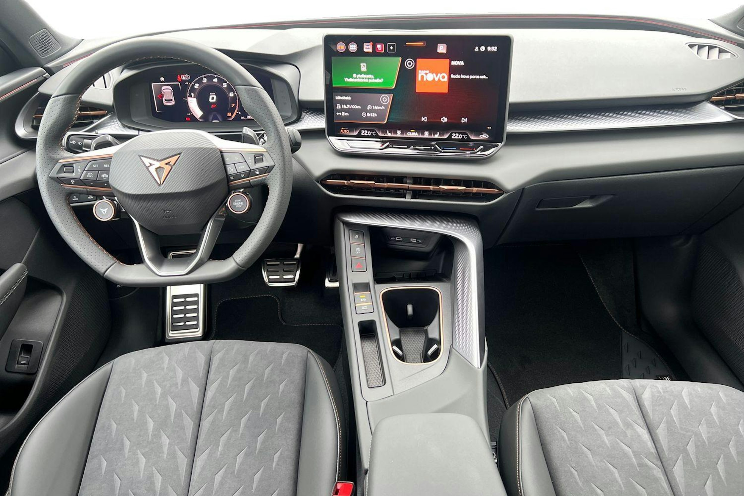 harmaa CUPRA Terramar 2025 kuva 7.