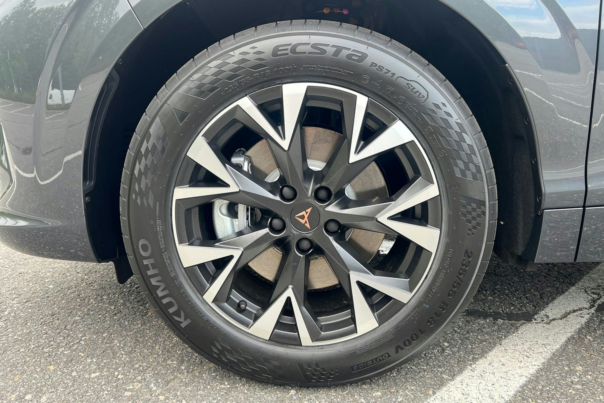 harmaa CUPRA Terramar 2025 kuva 9.