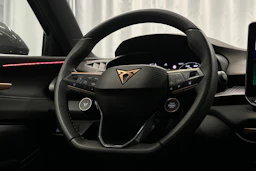 musta CUPRA Terramar 2025 kuva 17.