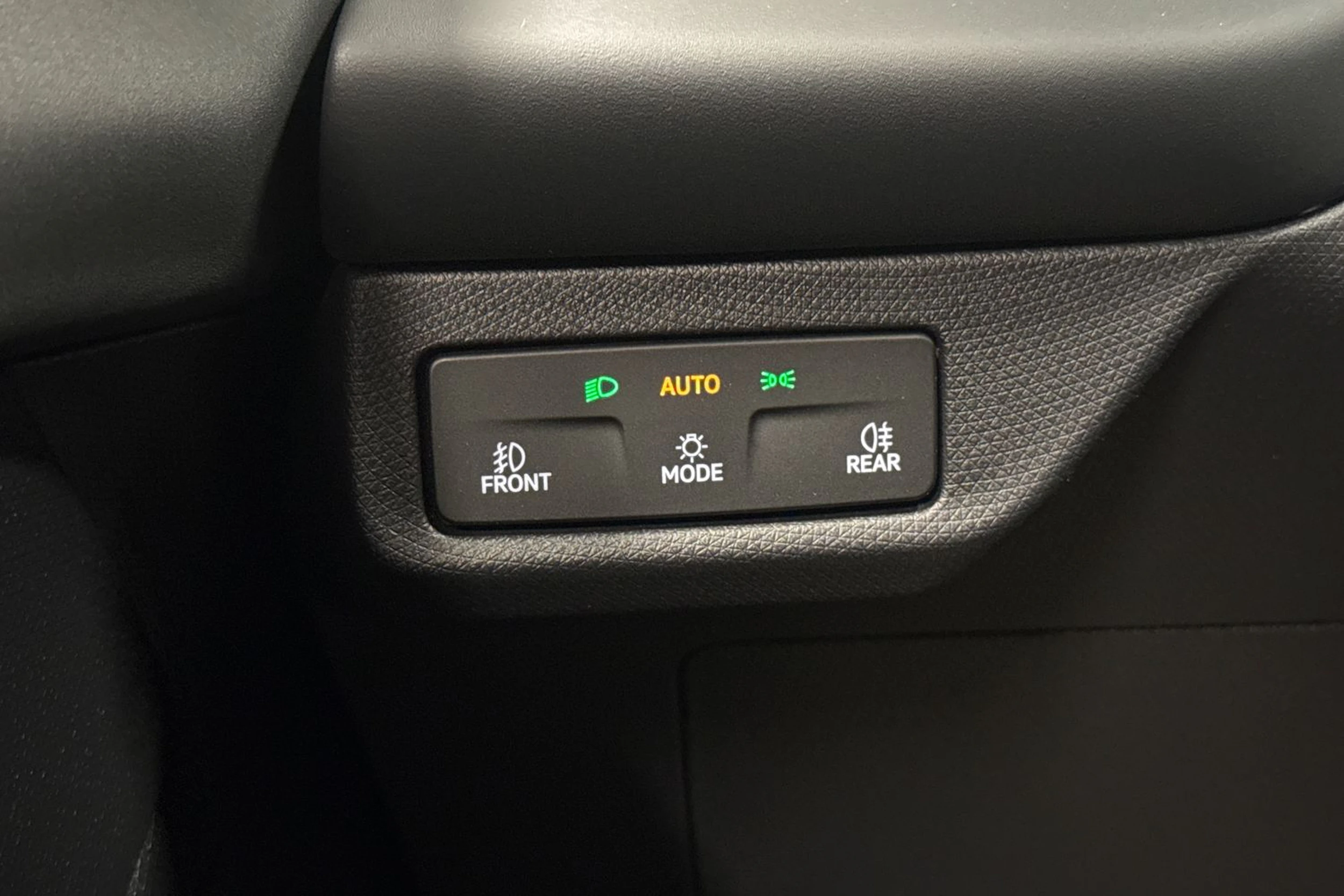 sininen CUPRA Terramar 2026 kuva 13.