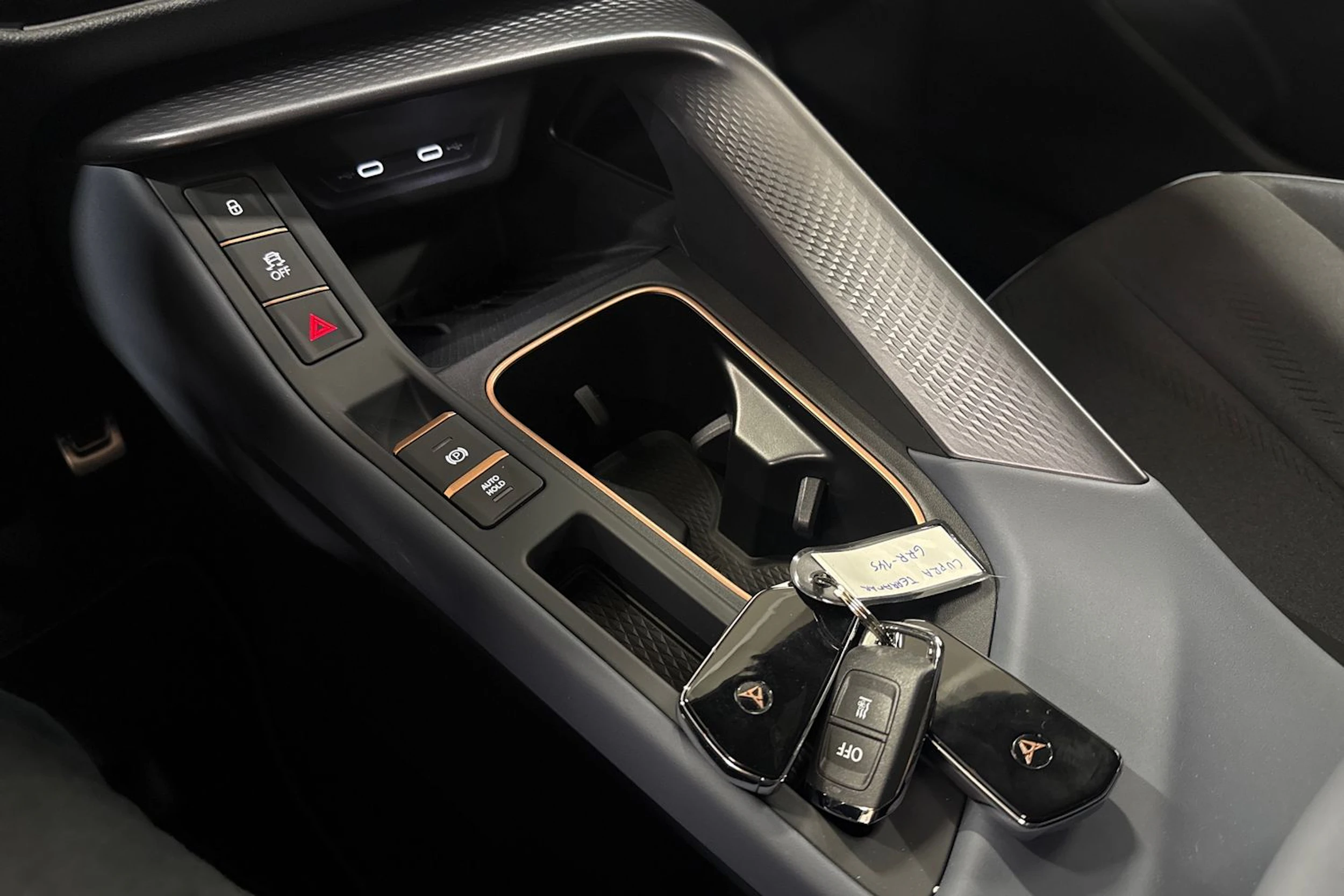 sininen CUPRA Terramar 2026 kuva 15.