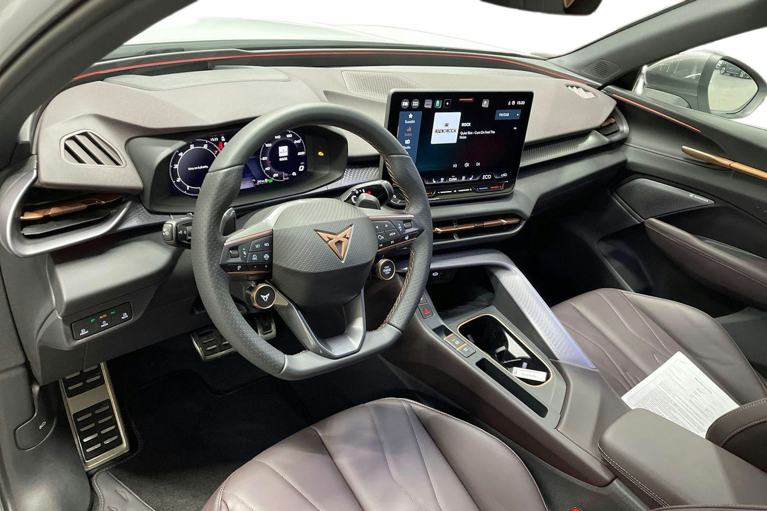 met. valkoinen CUPRA Terramar 2025 kuva 6.