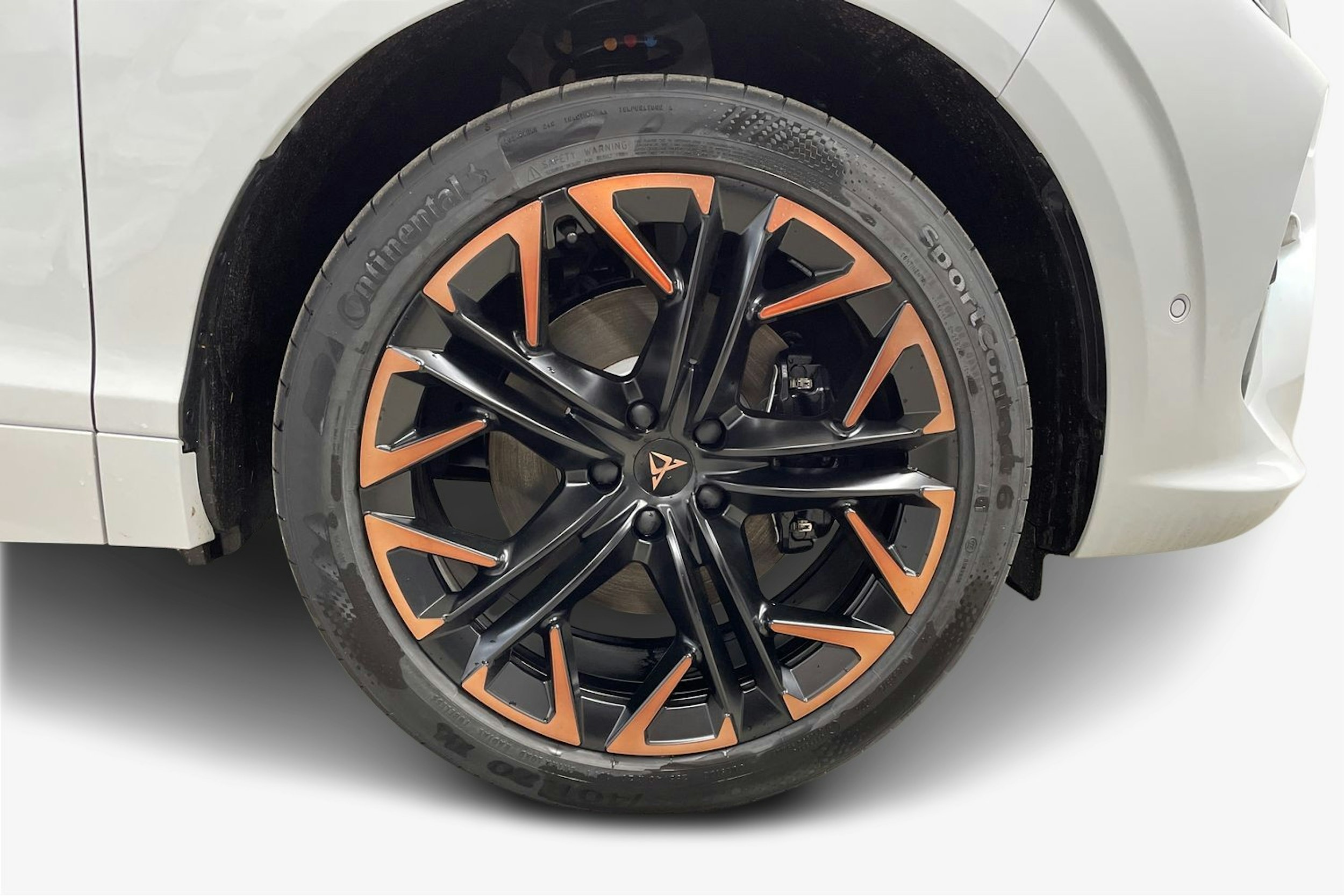 met. valkoinen CUPRA Terramar 2025 kuva 9.