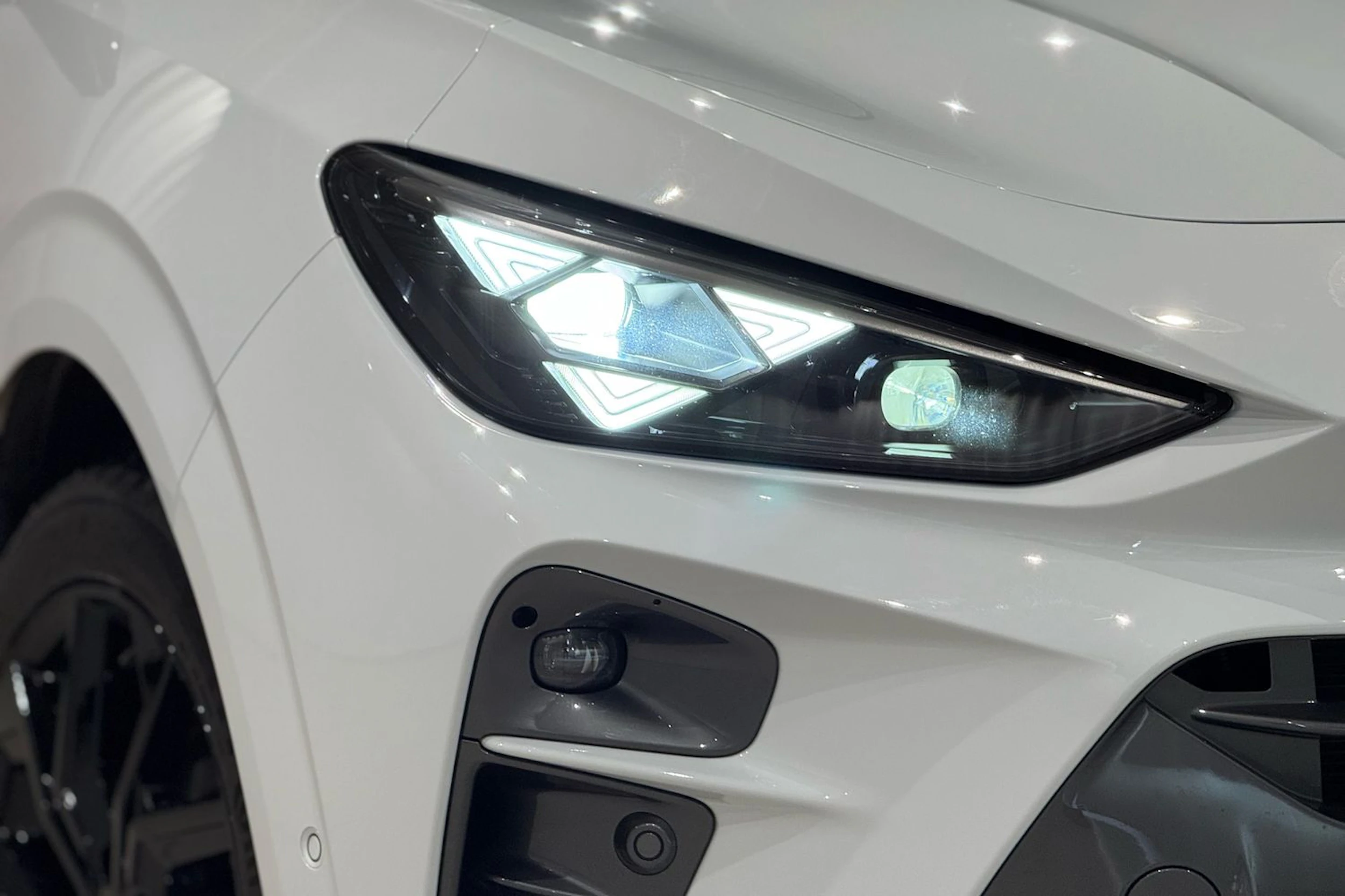 met. Valkoinen CUPRA Terramar 2025 kuva 58.