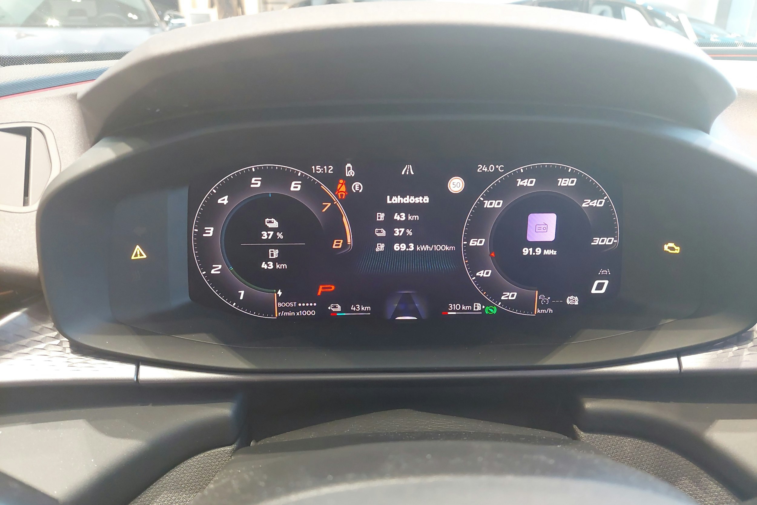 met. Valkoinen CUPRA Terramar 2025 kuva 18.