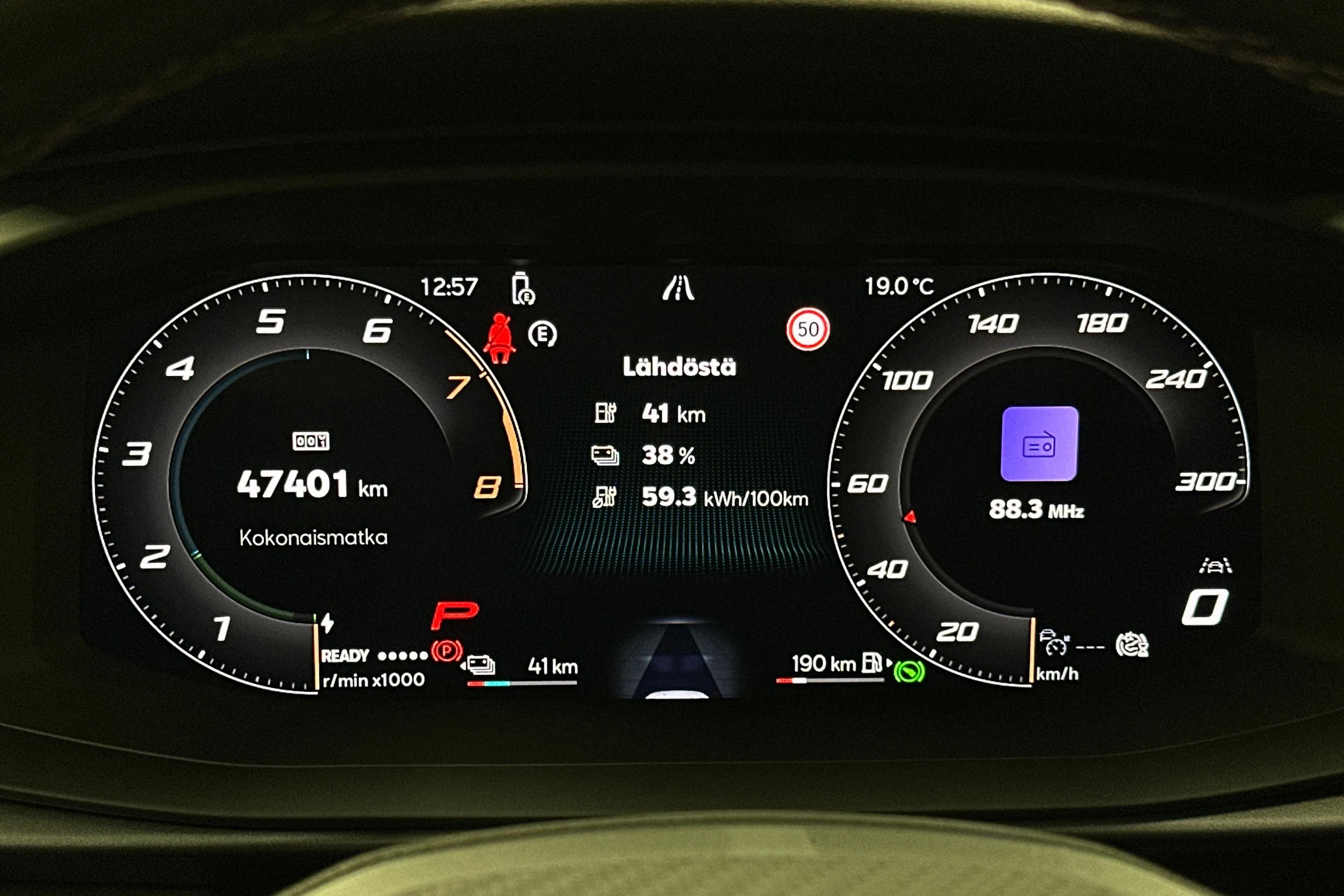 musta CUPRA Terramar 2025 kuva 14.