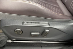 harmaa CUPRA Terramar 2025 kuva 32.