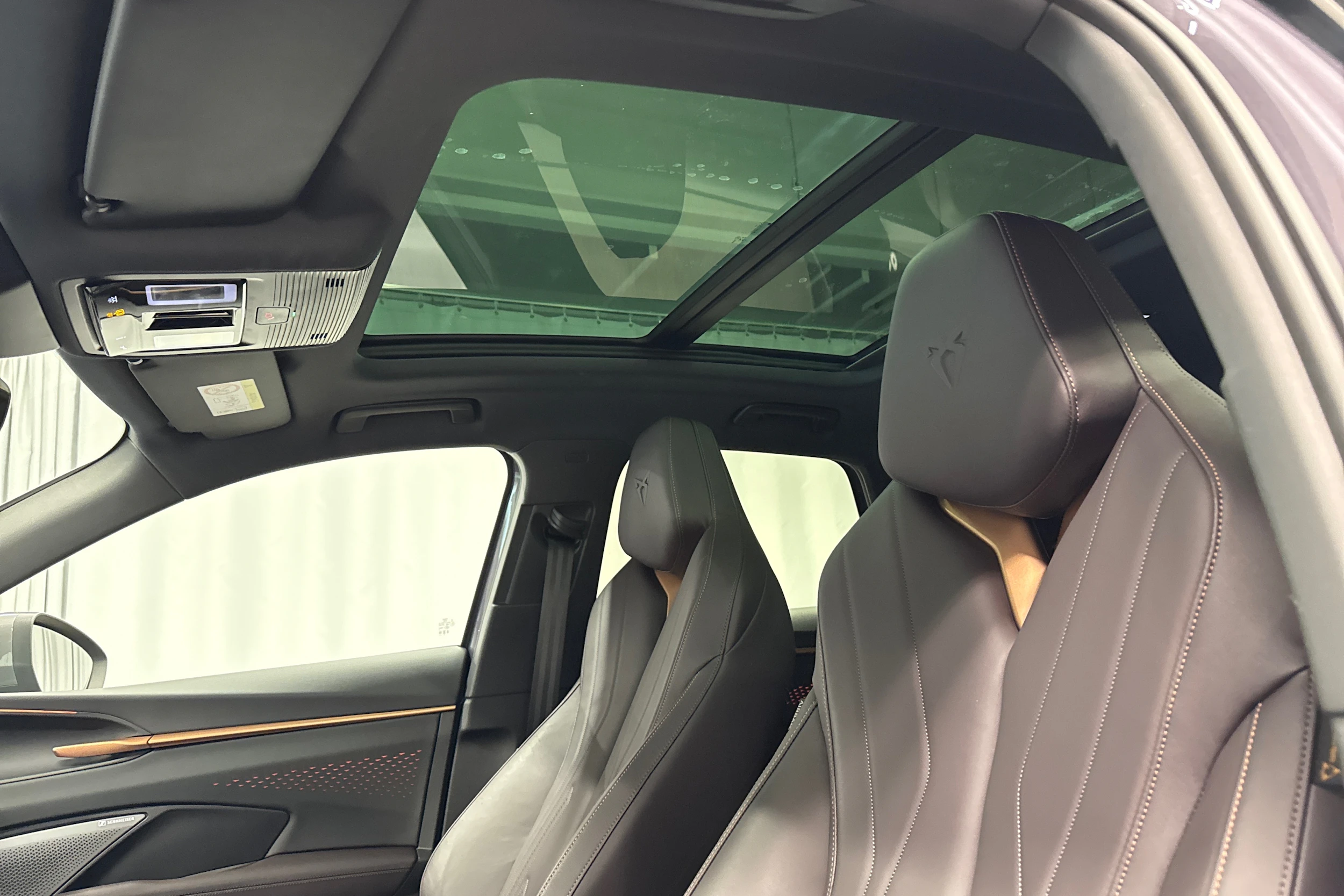 harmaa CUPRA Terramar 2025 kuva 33.