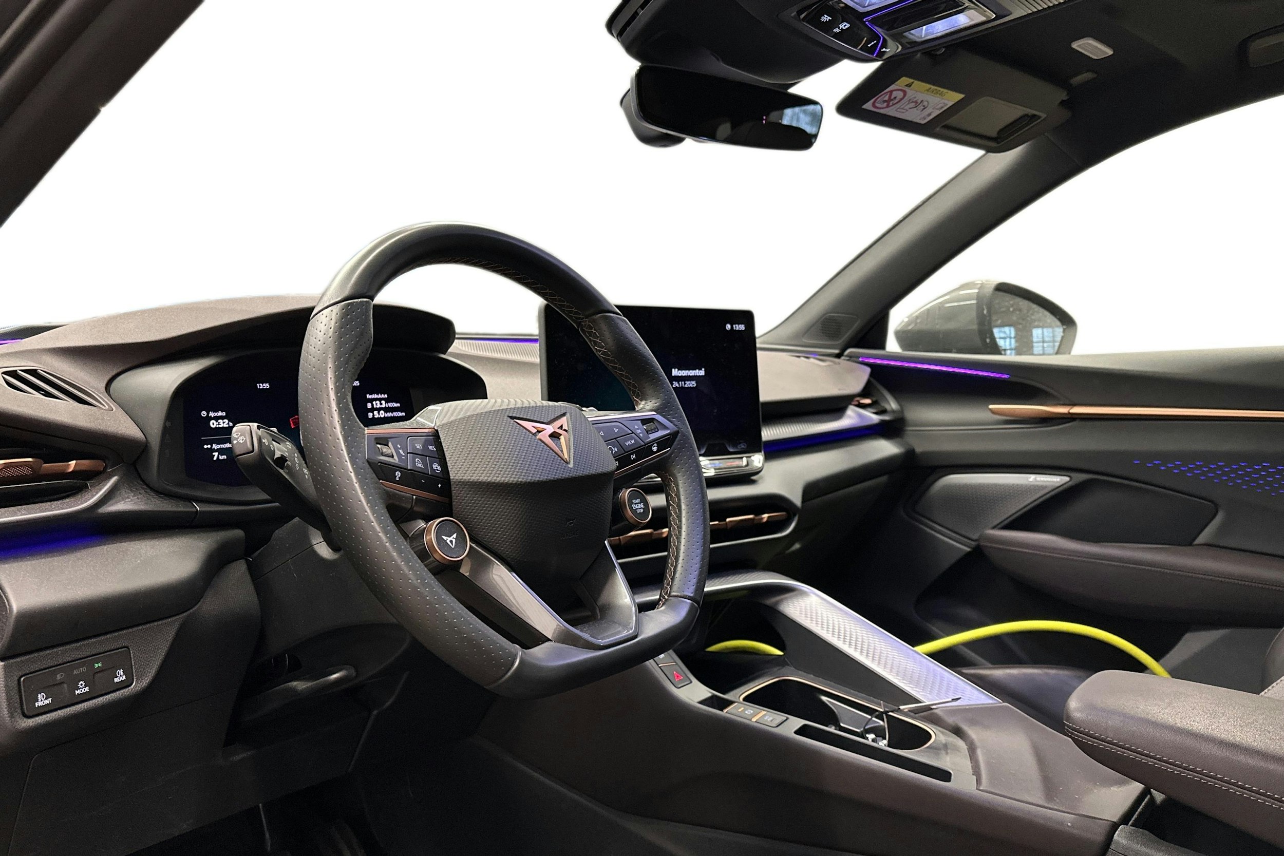 harmaa CUPRA Terramar 2025 kuva 3.