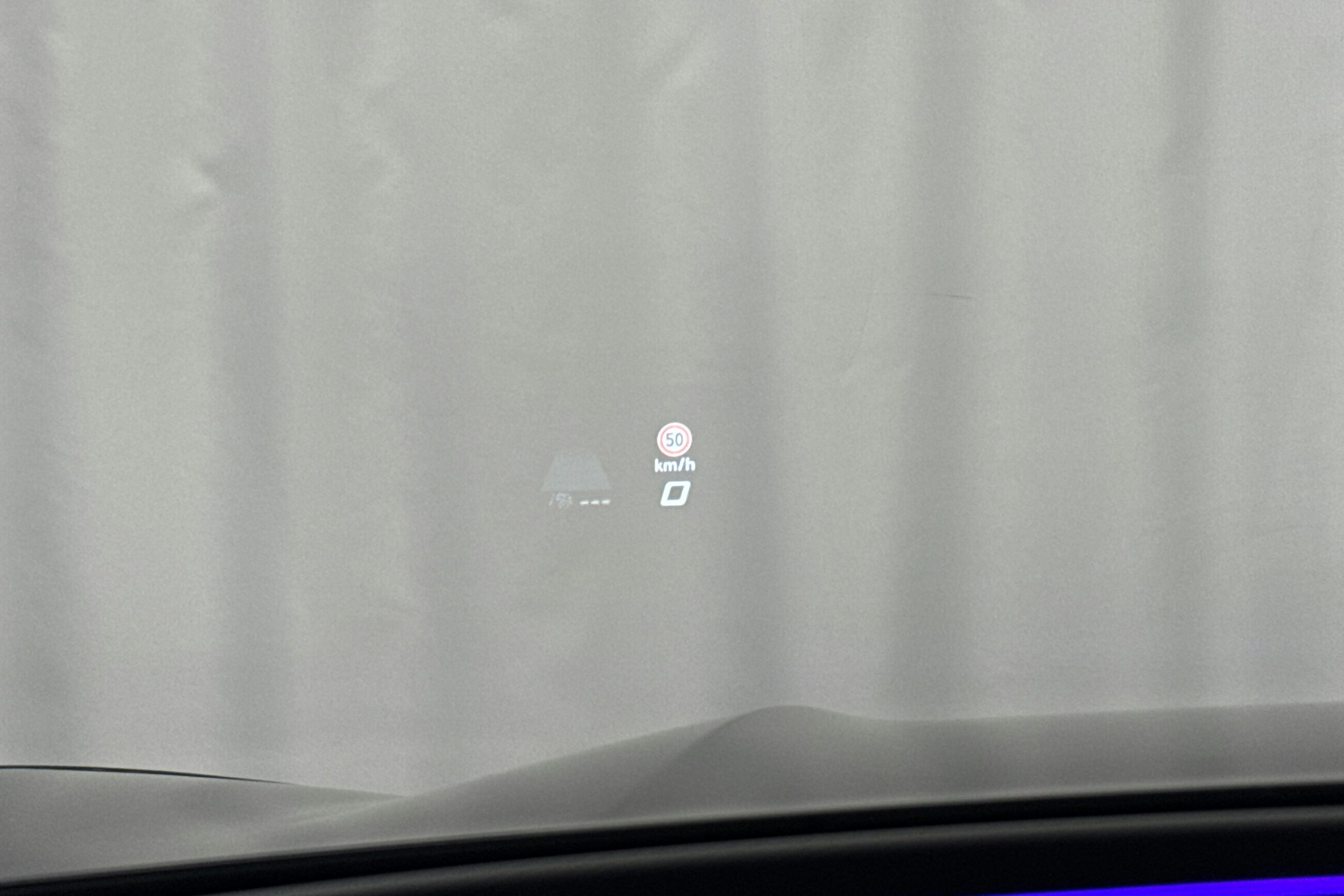 harmaa CUPRA Terramar 2025 kuva 18.