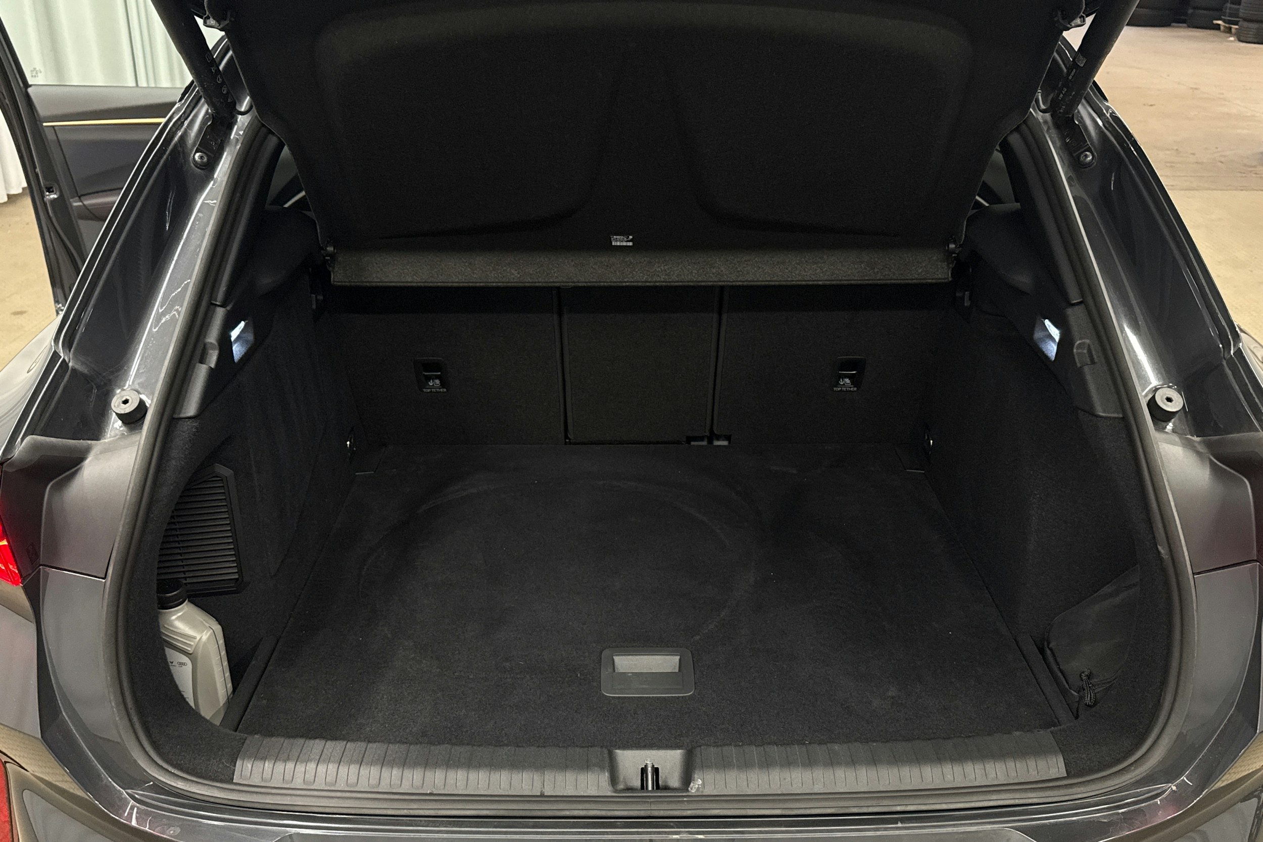 harmaa CUPRA Terramar 2025 kuva 32.