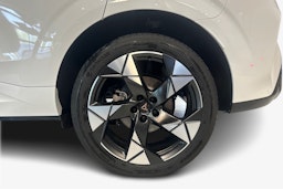 valkoinen CUPRA Terramar 2025 kuva 9.