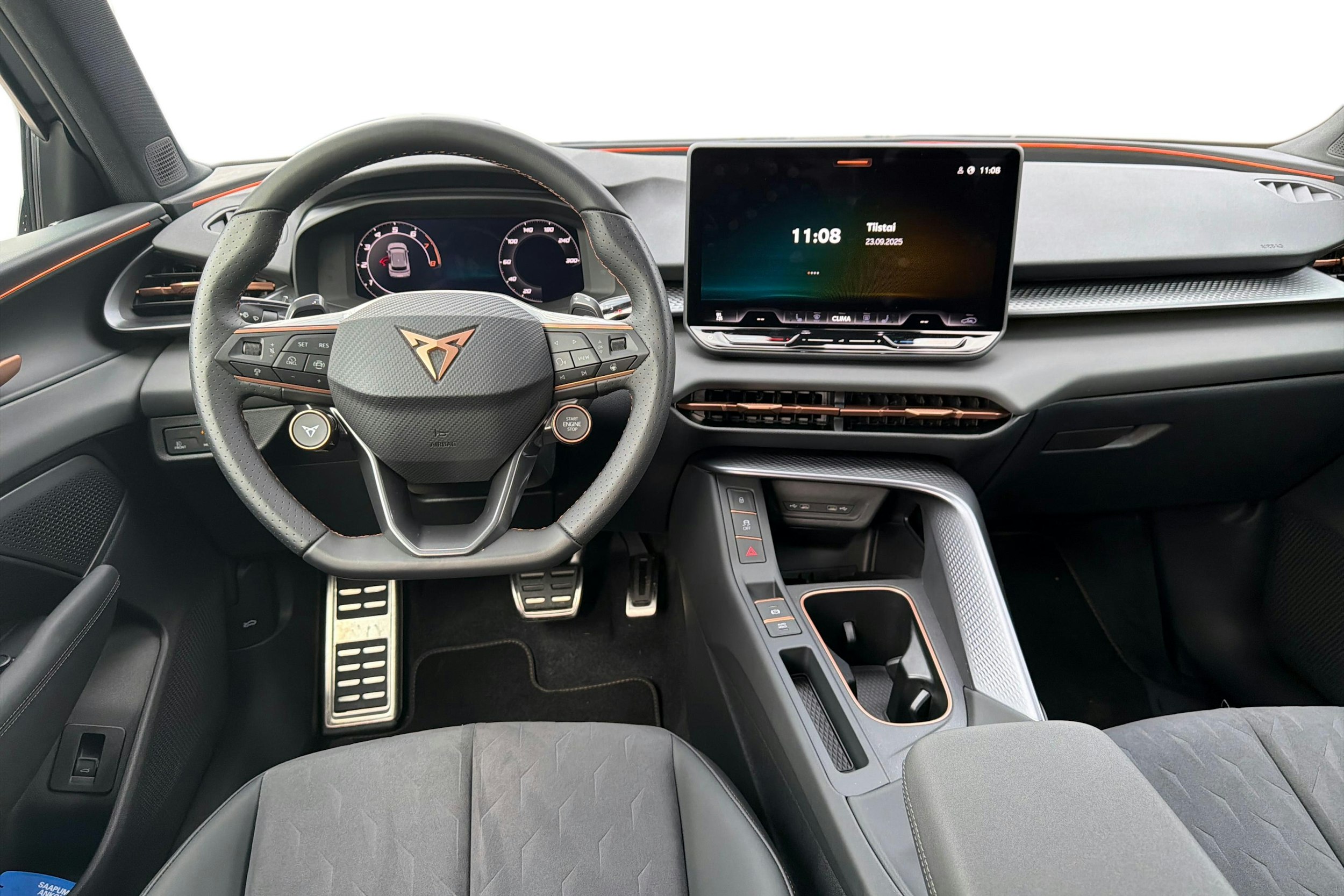 harmaa CUPRA Terramar 2025 kuva 7.