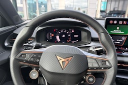 harmaa CUPRA Terramar 2025 kuva 11.