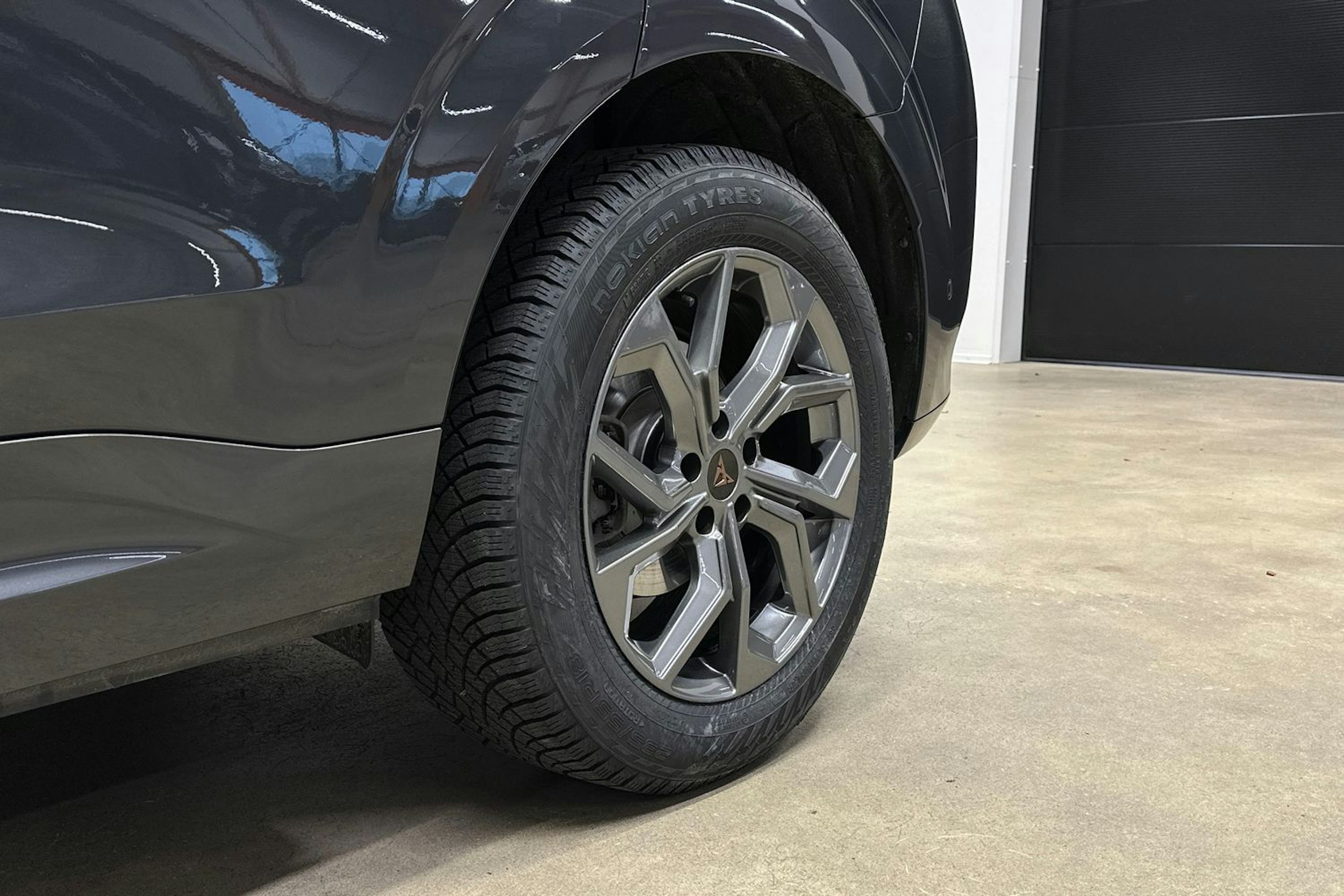 harmaa CUPRA Terramar 2025 kuva 11.