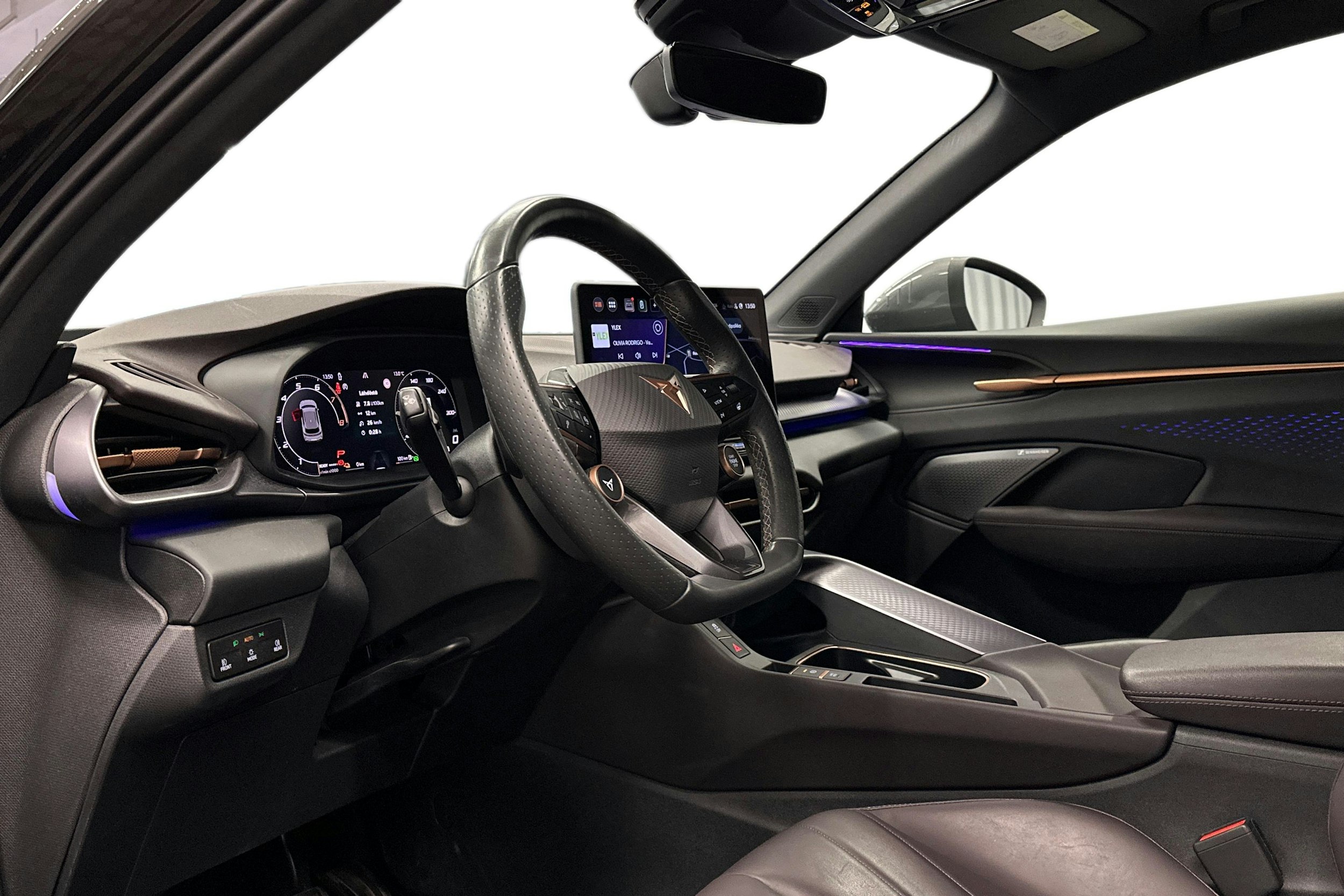 musta CUPRA Terramar 2025 kuva 7.