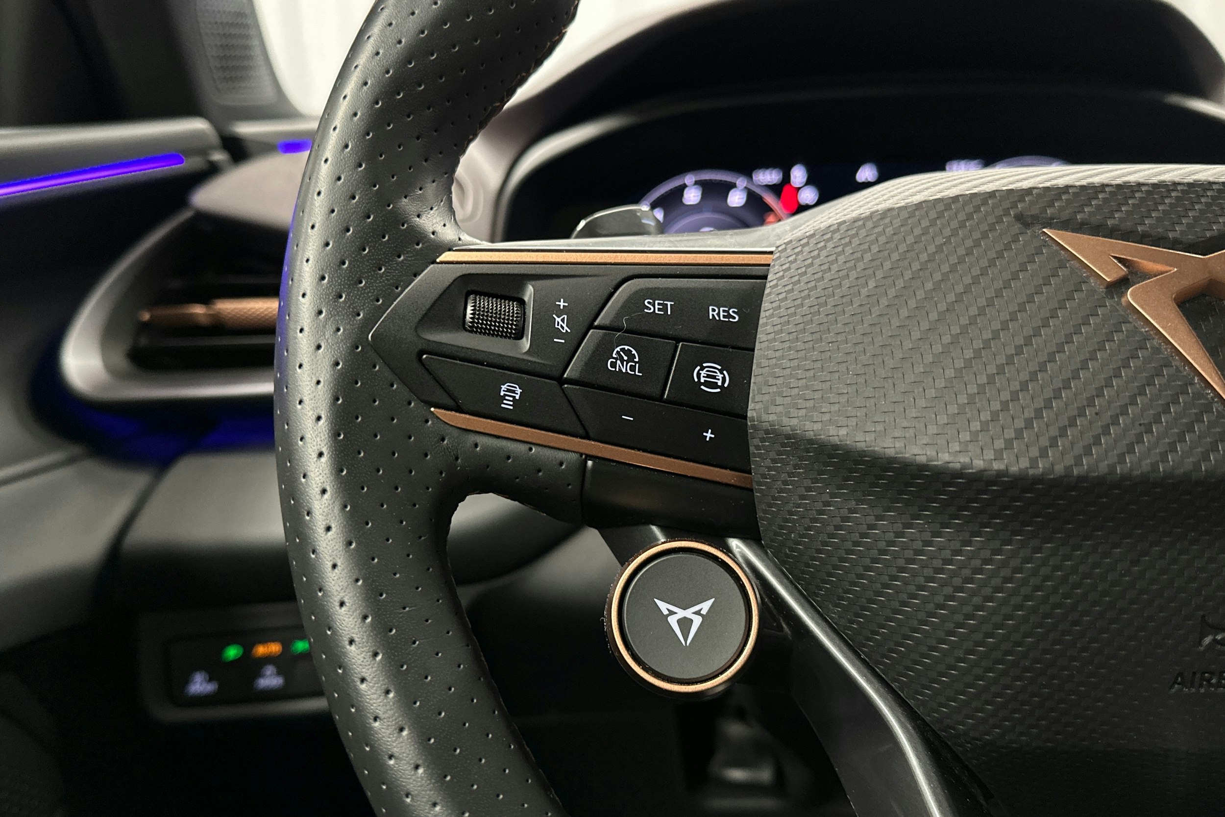 musta CUPRA Terramar 2025 kuva 14.