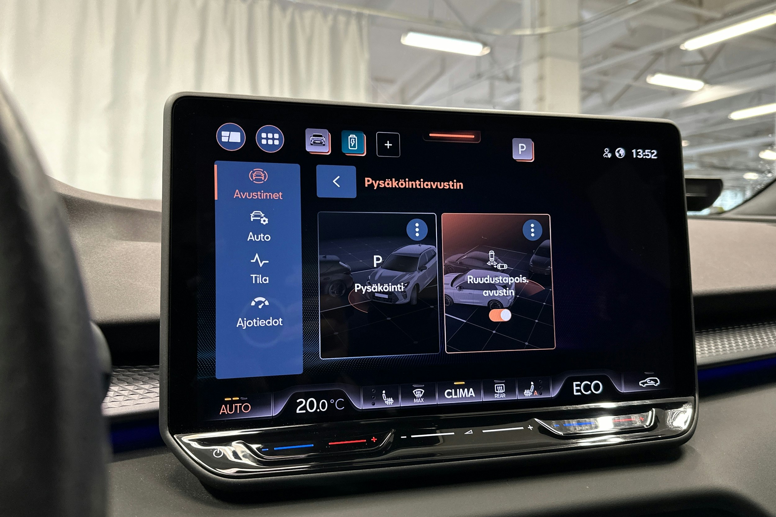 musta CUPRA Terramar 2025 kuva 17.