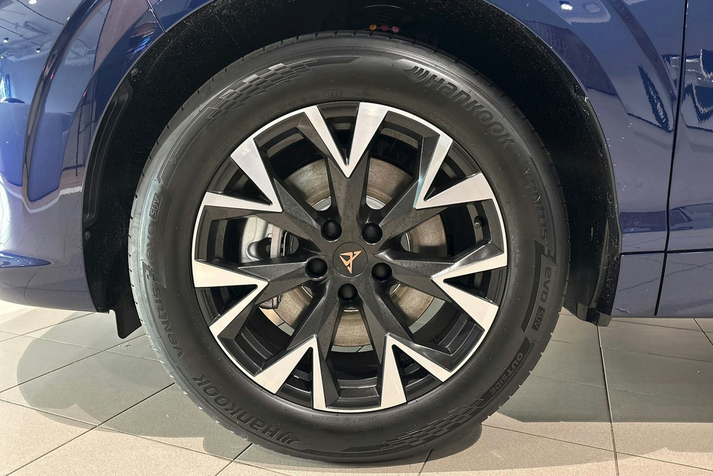 sininen CUPRA Terramar 2025 kuva 9.