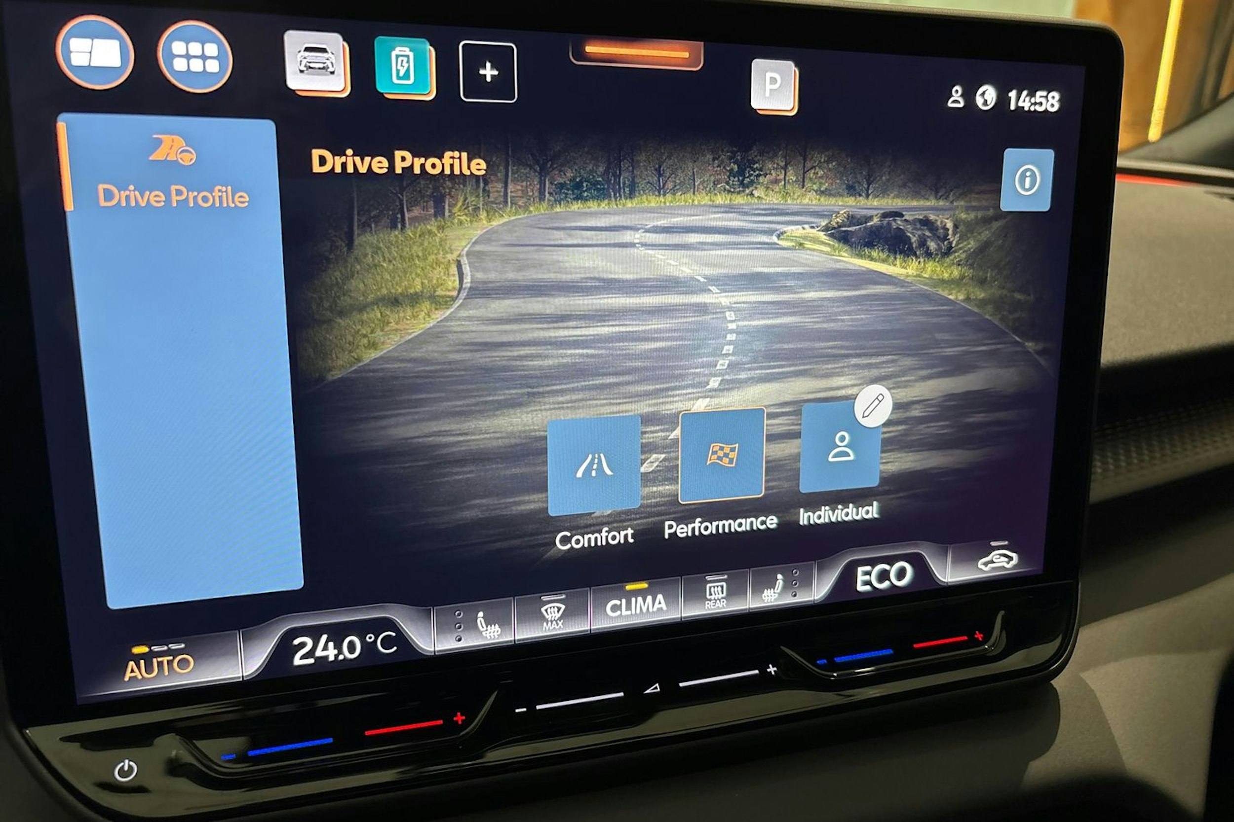 sininen CUPRA Terramar 2025 kuva 13.