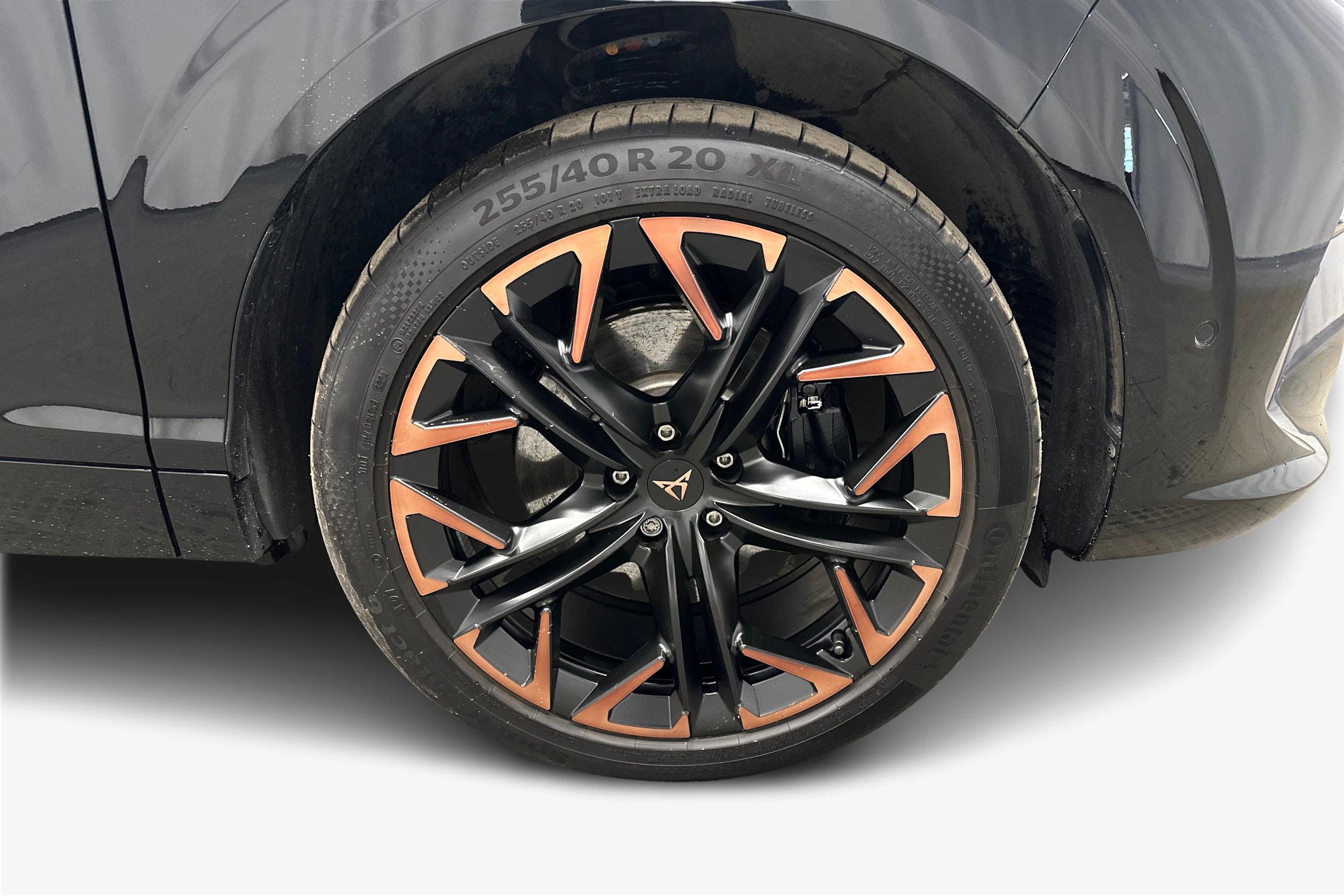 musta CUPRA Terramar 2025 kuva 12.