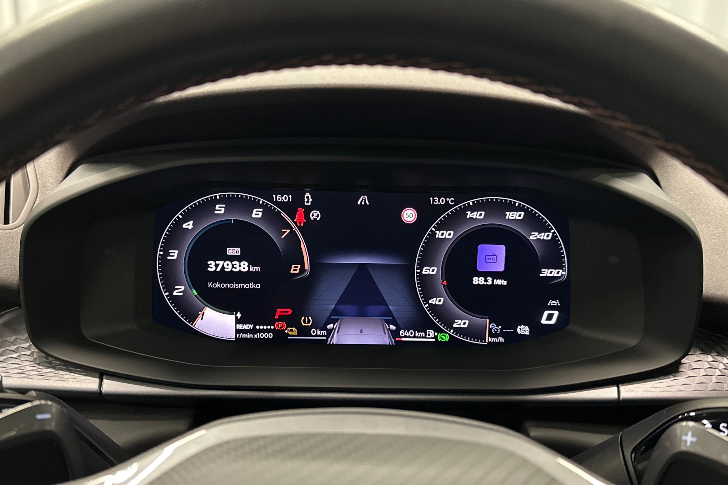 musta CUPRA Terramar 2025 kuva 17.