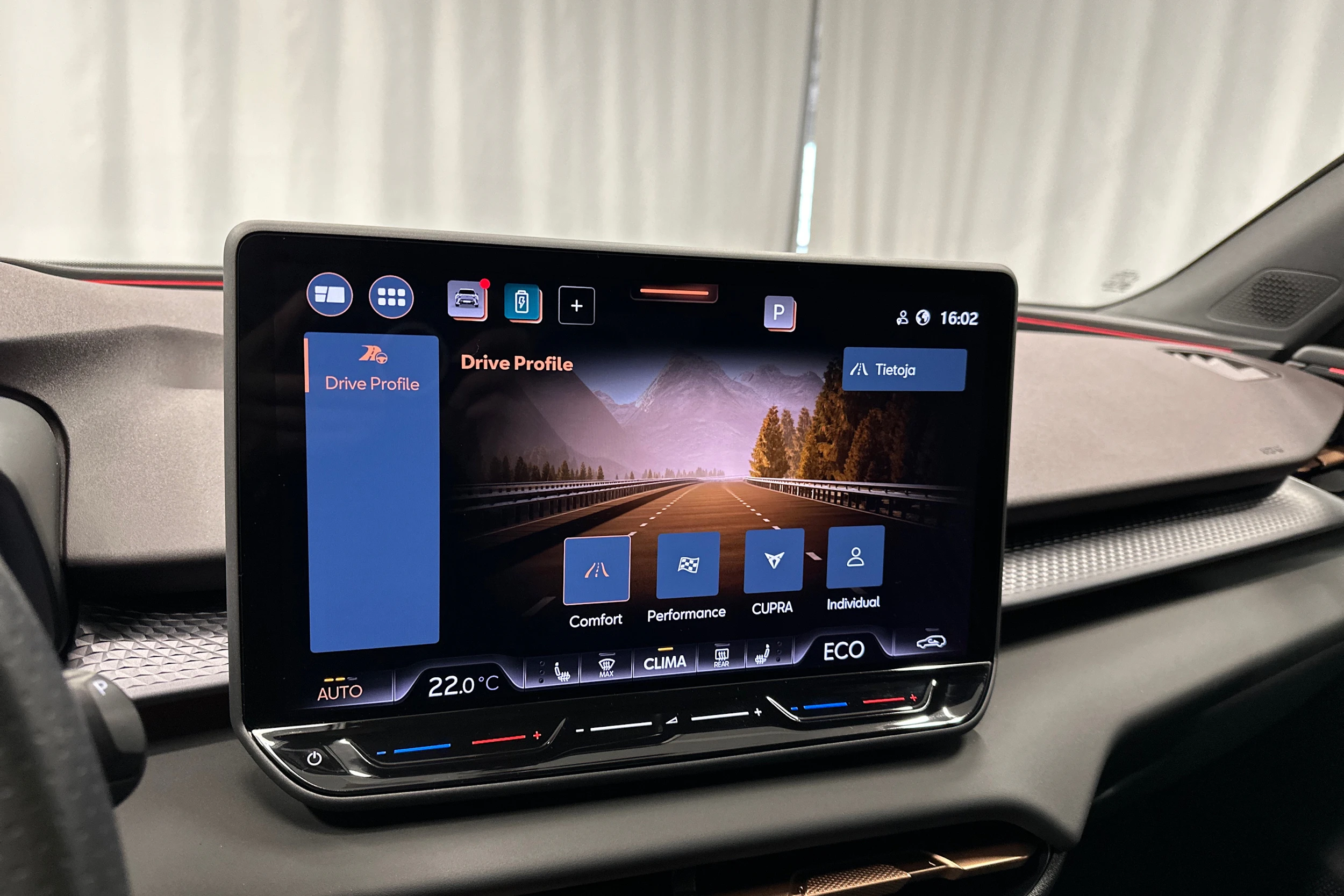 musta CUPRA Terramar 2025 kuva 26.