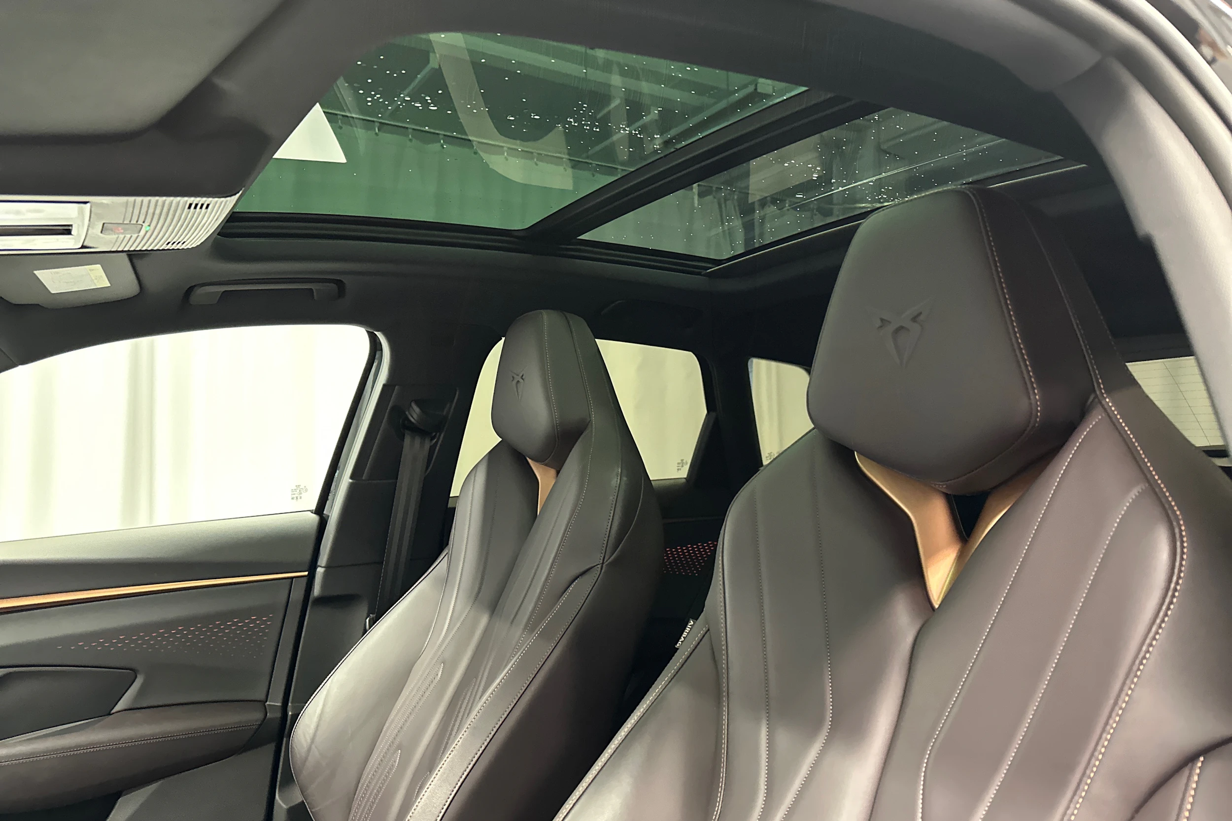 musta CUPRA Terramar 2025 kuva 36.