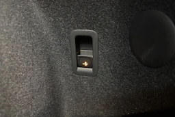 musta CUPRA Terramar 2025 kuva 15.