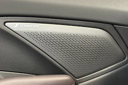 musta CUPRA Terramar 2025 kuva 17.