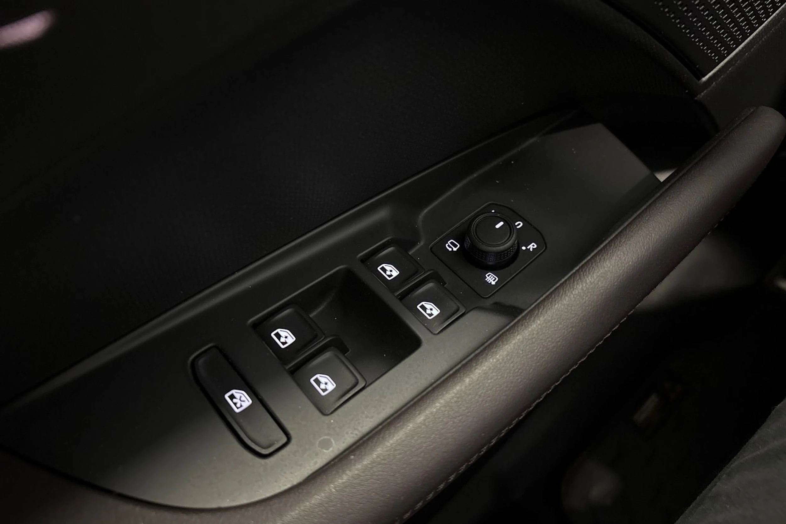 musta CUPRA Terramar 2025 kuva 31.