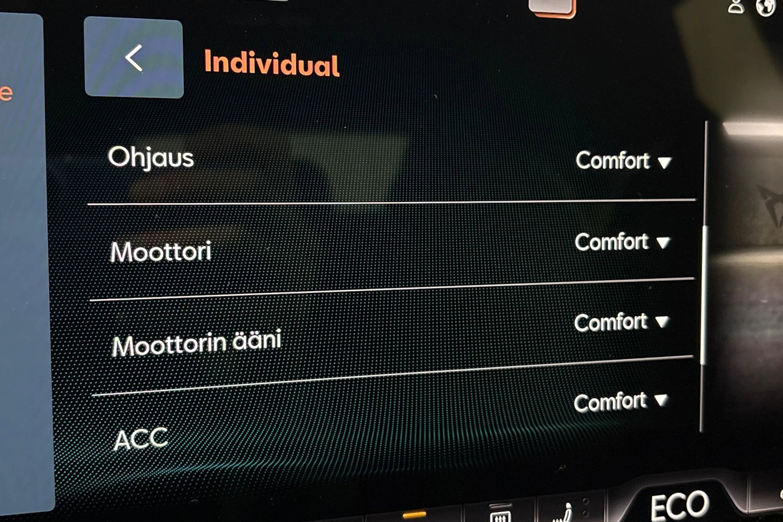 musta CUPRA Terramar 2025 kuva 35.