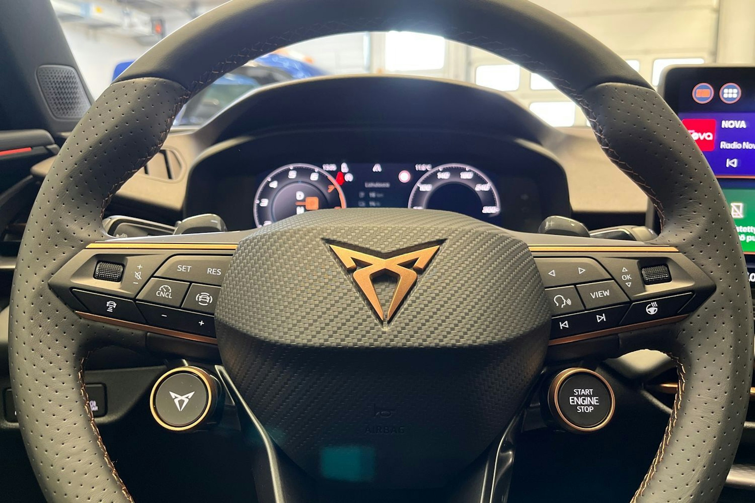 sininen CUPRA Terramar 2025 kuva 7.
