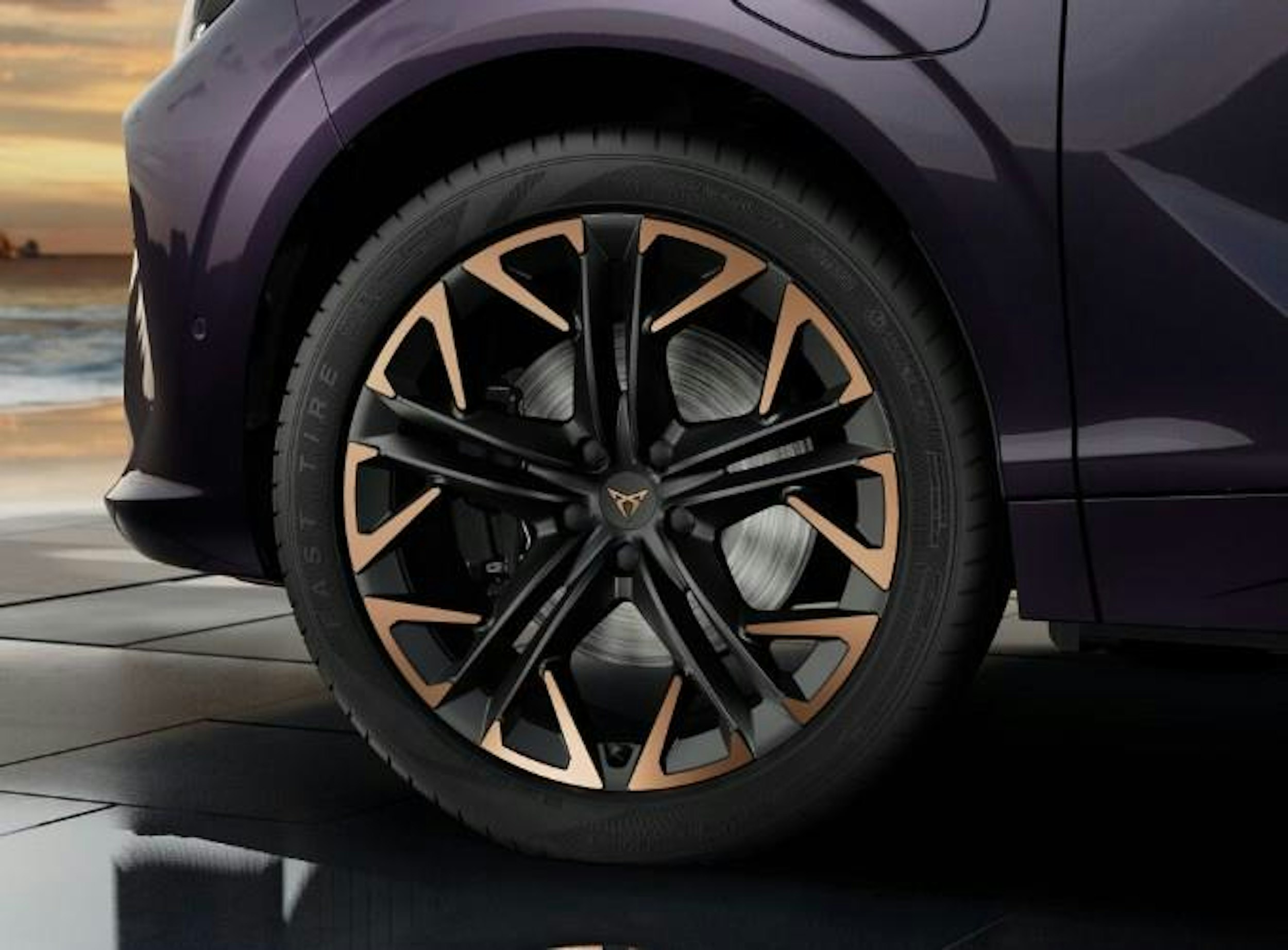 Harmaa CUPRA Terramar 2025 kuva 4.