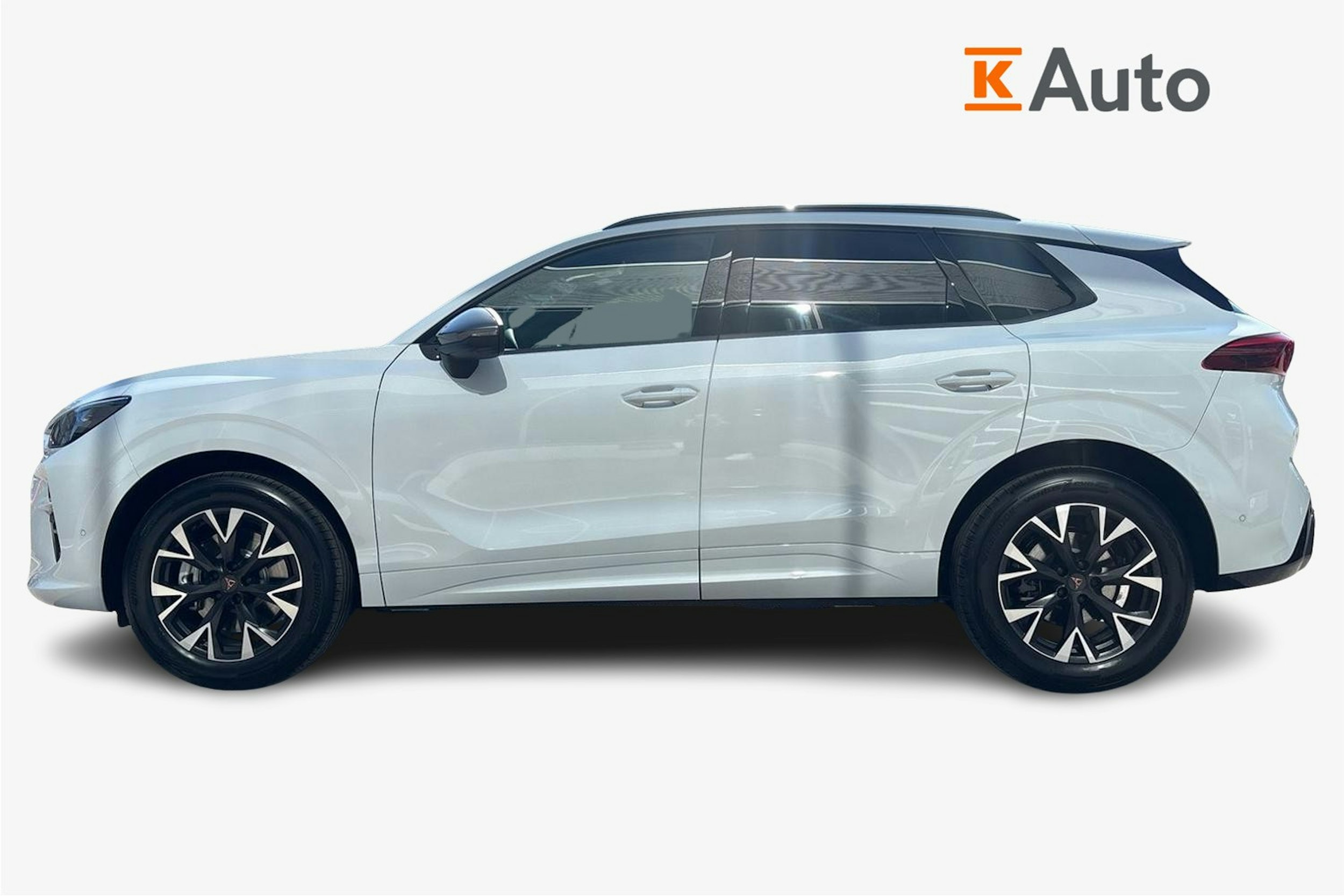 valkoinen CUPRA Terramar 2025 kuva 5.