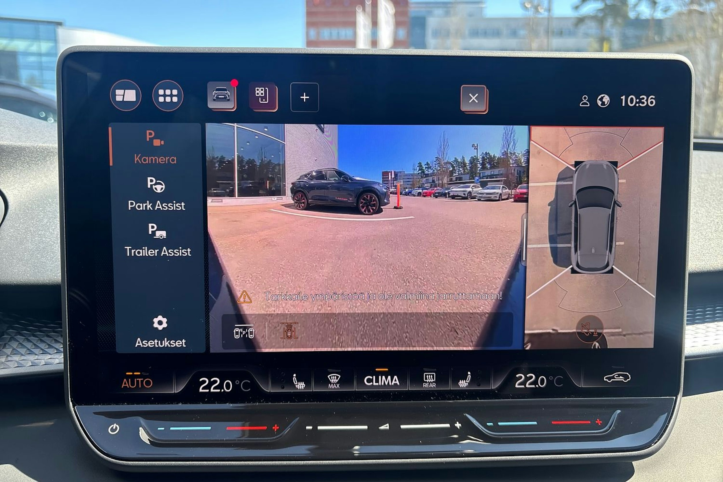 valkoinen CUPRA Terramar 2025 kuva 12.