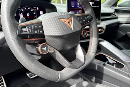 musta CUPRA Terramar 2026 kuva 17.