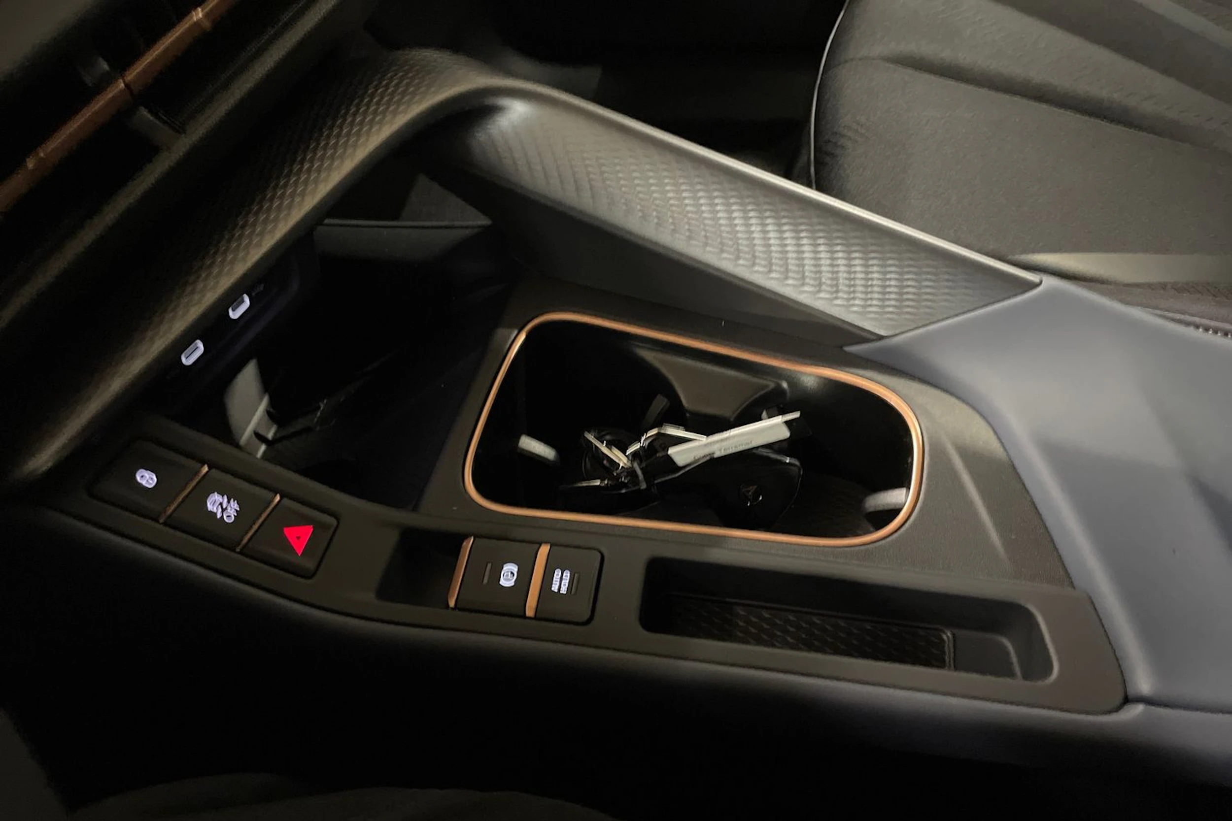 sininen CUPRA Terramar 2026 kuva 14.