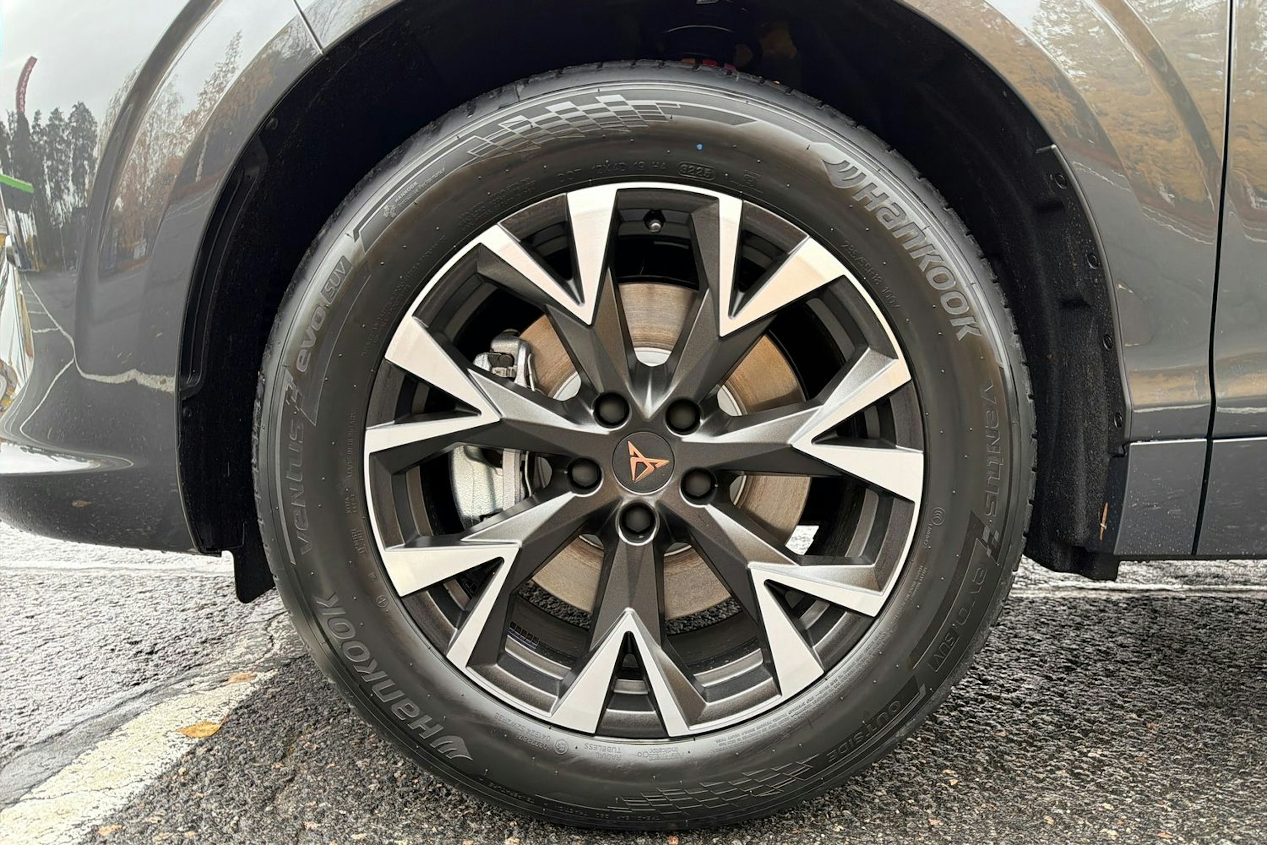 harmaa CUPRA Terramar 2026 kuva 9.